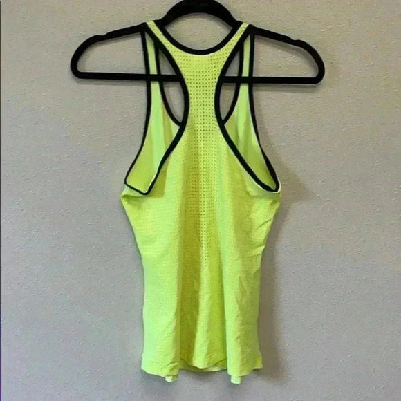 NIKE Dri-Fit Women’s Tank Top - Picture 5 of 6